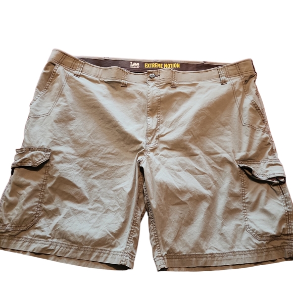 Lee Extreme Motion Shorts, Size 52 - Picture 2 of 7